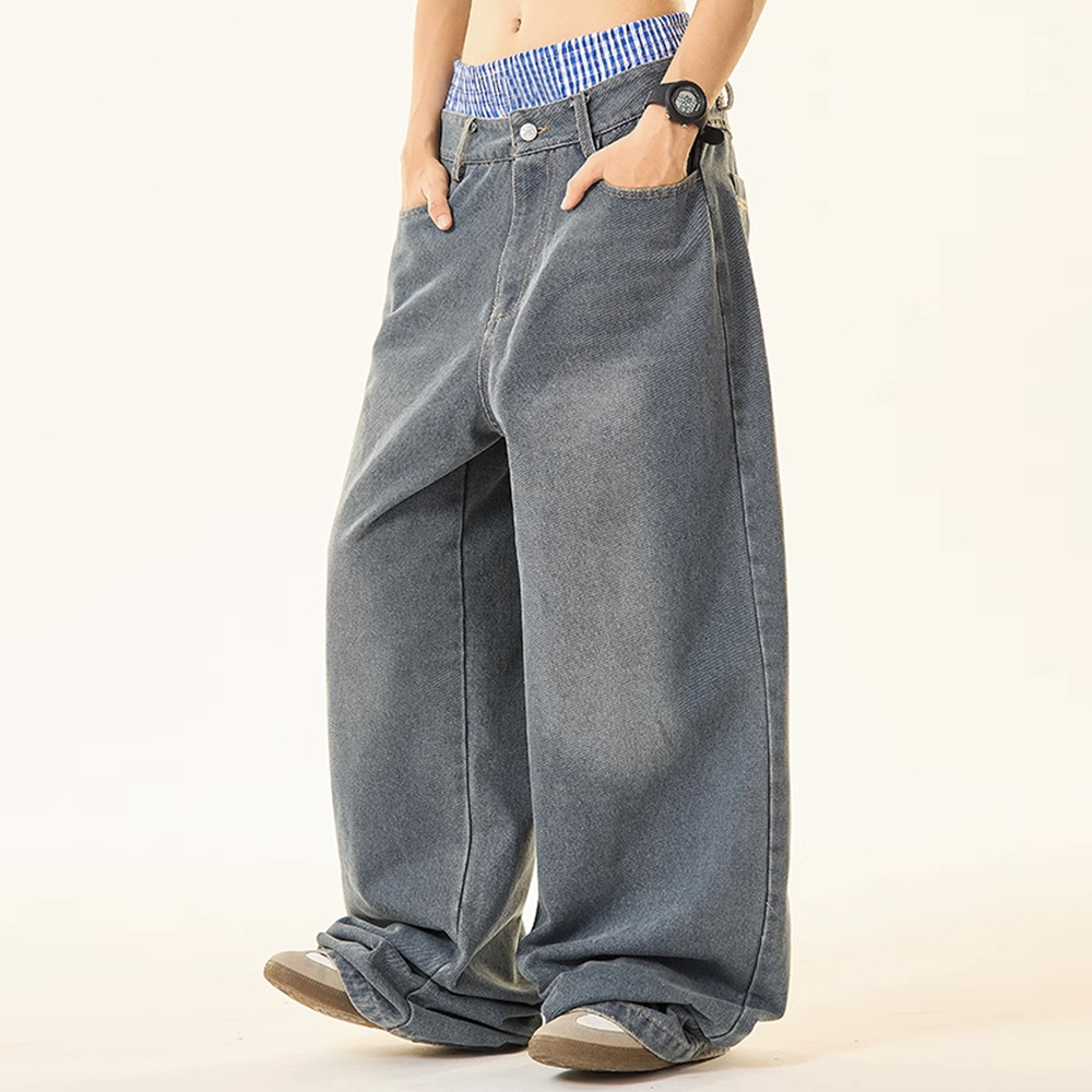 Looped baggy jeans